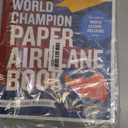The New World Champion Paper Airplane Book: Featuring the World RecordBreaking Design, with TearOut Planes to Fold and Fly,Paperback