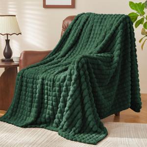 BEDELITE Emerald Green Throw Blanket for Couch and Bed- Super Soft and Warm 3D Checkered Fluffy Fuzzy Fleece Blanket, Luxurious Plush Cozy Blanket for Room Decor Spring, 50x60 inches