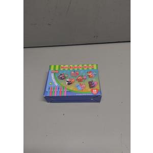 LEASEN Valentines Day Gifts for Kids, 28 Pack Mini Bubble Wands with Valentines Animal Themes Greeting Cards, Valentine's Day Classroom Exchange Gift Set, School Prizes Party Favor