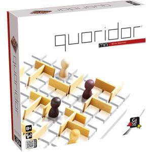 Quoridor Mini | Travel-Friendly Strategy Game for Families and Adults | Ages 8+ | 2 Players | 15 Minutes