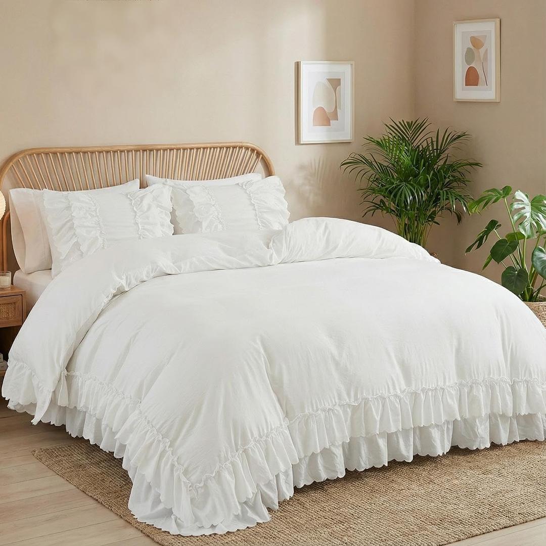 Herside White Ruffle Comforter Set Queen Size,Shabby Chic Boho Bedding Sets, Soft Fluffy Comforter Sets for All Season,Vintage Ruffled 3 Pcs Microfiber Lightweight Quilt Set for Women Girls