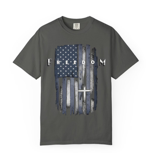 Grunge American Flag and Cross Faith Family Freedom T-Shirt Size XL