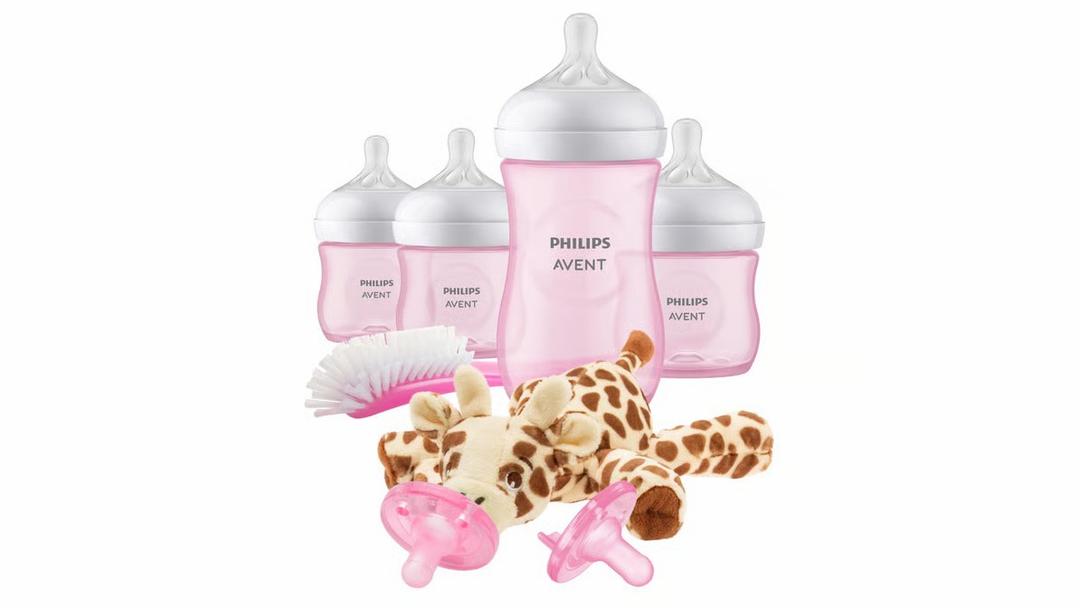 Philips Avent Natural Response Baby Gift Set - 3X 4oz Pink Bottles with Slow Flow Nipples (Flow 2), 1x 9oz Pink Bottle with Medium Flow Nipples (Flow 3), 2X Soothie Pacifiers 0-3m, SCD838/03