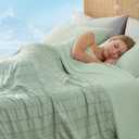Cozy Bliss Seersucker Cooling Comforter King Size, Q-Max 0.45 Reversible Lightweight Cooling Blanket, Breathable Silk Smooth Summer Bedding Quilt for Hot Sleepers Night Sweats Sage Green