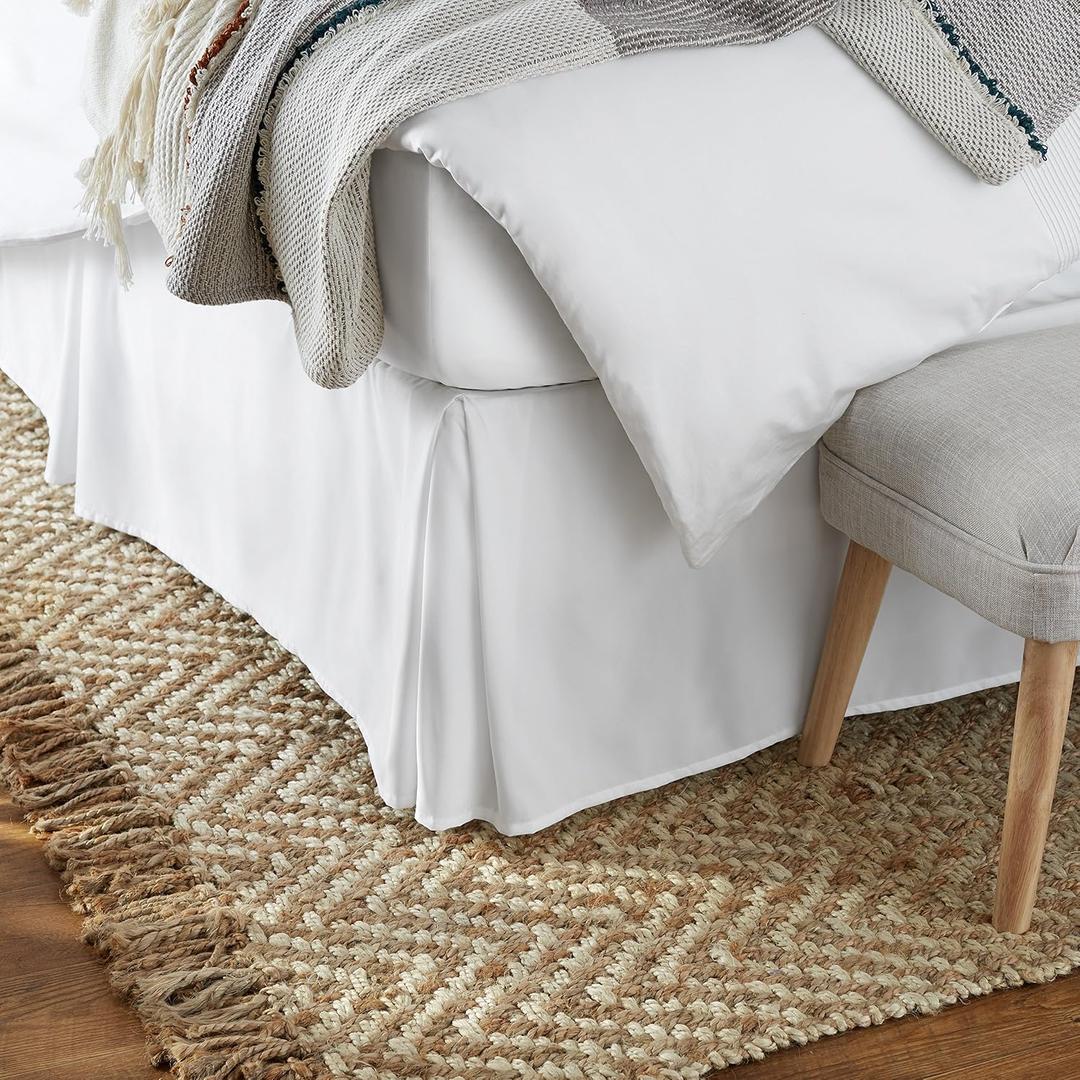 Amazon Basics Lightweight Pleated Bed Skirt, Machine Washable, Wrinkle and Fade Resistant, King, Bright White, 16-Inch Drop