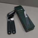 Beneno Heavy Duty Hand Can Opener Manual with Magnet, Durable Sharp Carbon Steel Blade Smooth Cutting, Big Effort-Saving Knob & Soft Grip Handle, Multifunctional Kitchen Tool with Bottle Opener, Green