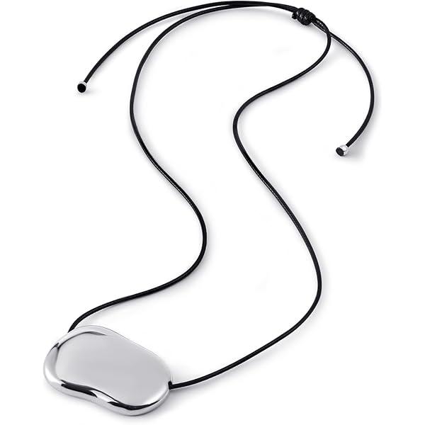 Heaven Mayhem
Women's Black Julia Necklace