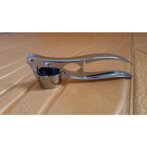 2-in-1 Garlic Press & Nut Cracker – Stainless Steel, Easy to Clean, Rust-Proof, Heavy Duty Kitchen Tool