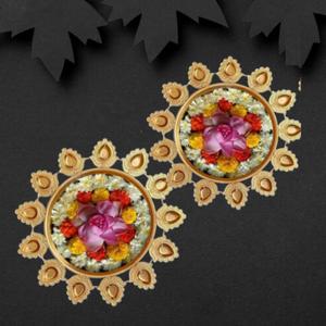 Kalakriti 2 Pcs Metal Flower Indian Decorative Urli Bowl Set |Home Table Decoration |Urli Diya Diwali Navratri Pooja HouseWarming Haldi Decor |Return Gifts, 14 Inch Each Golden (UrliOM14)