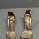 DREAM PAIRS Women's Chunk Low Heel Pump Sandals, Size 7