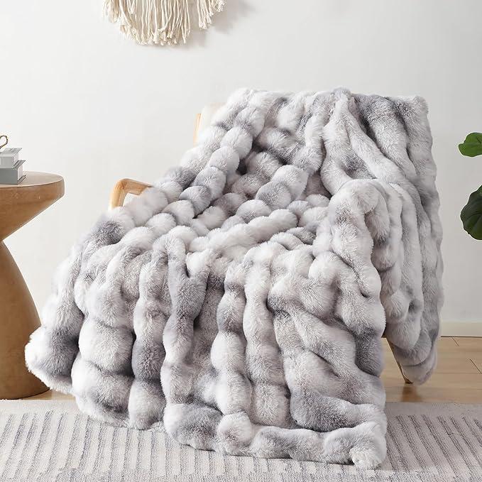 Cozy Bliss Faux Fur Throw Blanket for Couch, Cozy Warm Plush Striped Blanket for Sofa Bedroom Living Room, 50 * 60 Inches Tie-dye Grey