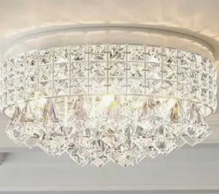 Maxax 4 Lights Brass Crystal Chandelier, Modern Drum Ceiling Light Fixture, Raindrop Flush Mount Round Metal Shade, for Dining Room, Living Room, Bathroom, Bedroom