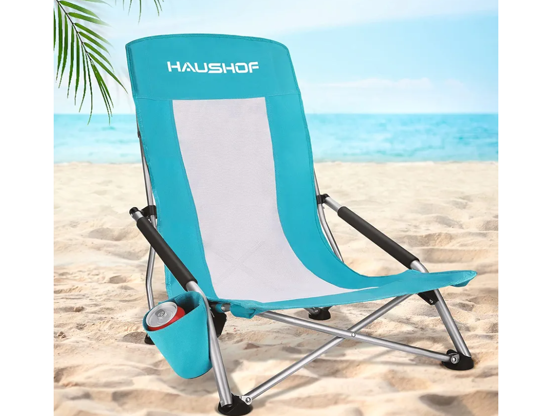 HAUSHOF High Back Beach Chair, Mesh Back Folding Chair, Lightweight Low Seat Camping Chairs with Cup Holder, Carry Bag, Padded Armrest for Outdoor Beach Lawn Camping Picnic Festival