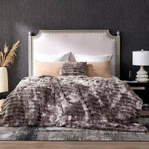 Cozy Bliss Faux Fur Throw Blanket for Couch, Cozy Warm Plush Striped Blanket for Sofa Bedroom Living Room, 108 * 90 Inches Tie-dye Grey