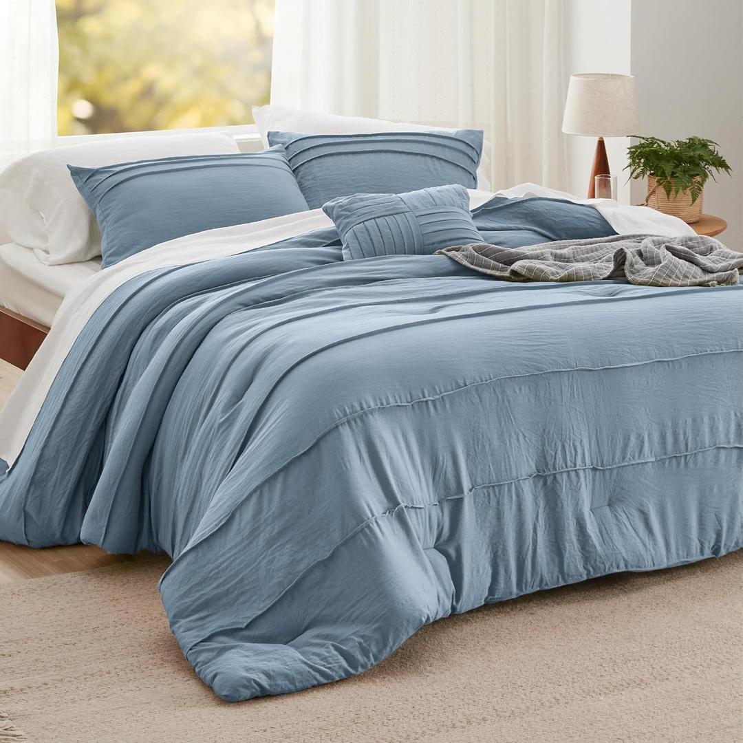 Bedsure Twin Comforter Set - 3 Pieces Pinch Pleat Bed Set, Light Blue Boho Bedding for All Season, 1 Soft Comforter, 1 Pillowcase, 1 Decorative Pillow
