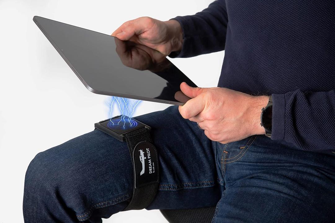 Dream Pilot Kneeboard for iPad, iPad mini, iPhone, Any Android Smartphone, Any Tablet, Universal Solution  Slim, Stable, MIL-STD 810G Certified Design Dream Pilot Kneeboard for iPad, iPad mini, iPhone, Any Android Smartphone, Any Tablet, Universal Solution  Slim, Stable, MIL-STD 810G Certified Design