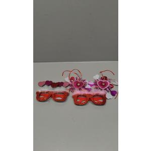 Sratte 2 Pieces Pink Heart Eyeglasses Love Plastic Glasses Photo Props Glitter Red Heart Sunglasses for Birthday Cosplay Party Favors Funny Eyewear Costume Accessory