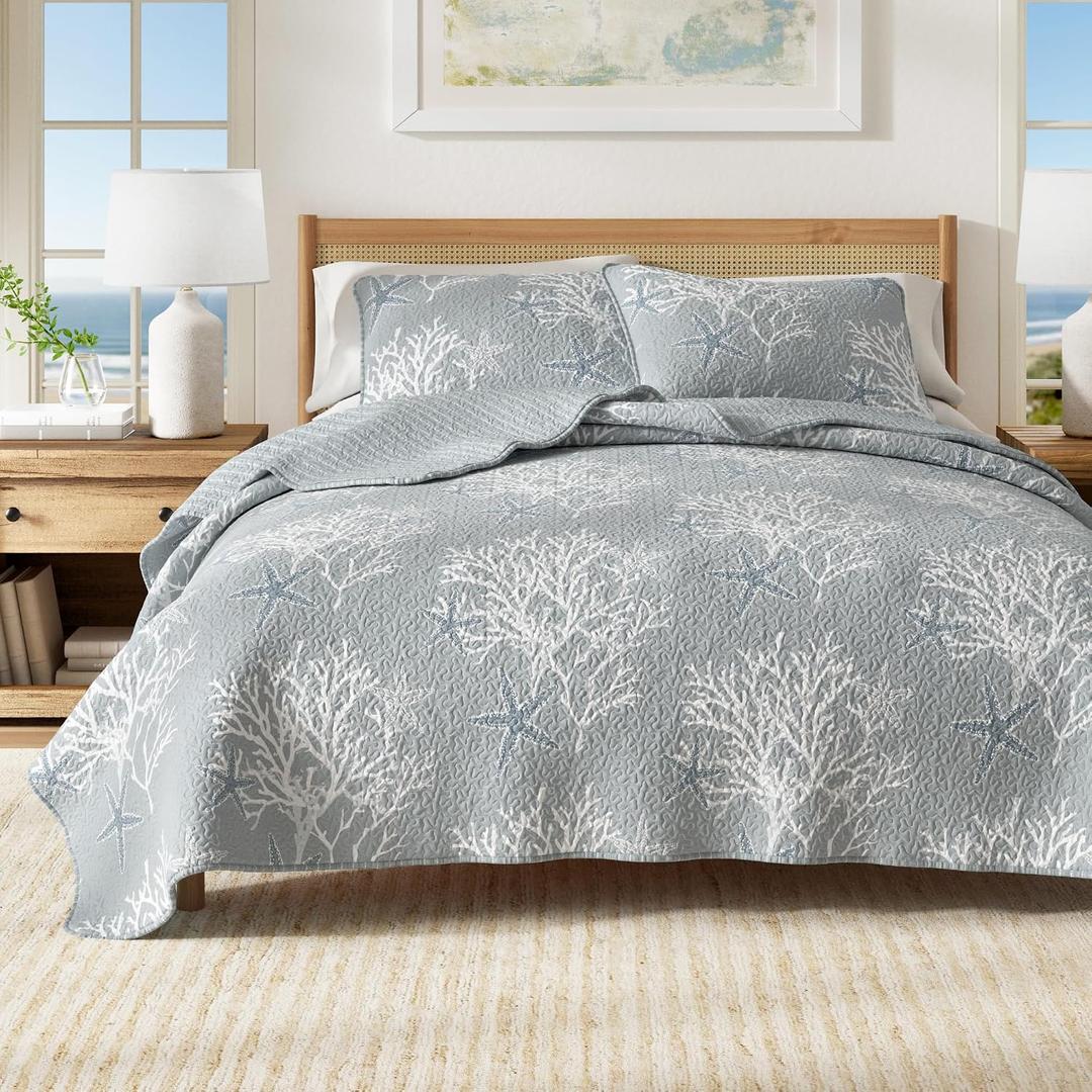 Great Bay Home Coastal Quilt Set - 3-Piece King/California King Size Nautical Bedding Set - Lightweight, All-Season, Reversible Bedspread (Pearl Blue)