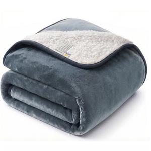 Sunheir Waterproof Blanket for Bed, Reversible Sherpa Fleece Dog Pet Blanket, Leakproof Spill-Proof Puppy Blankets for Small Dogs, Couch, Furniture Protector, Travel, Camping, 25"X35", Grey
