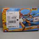 Hot Wheels Track Set with 1:64 Scale Toy Car, 4 Intersections for Crashing, Powered by a Motorized Booster, Criss-Cross Crash Track, Medium
