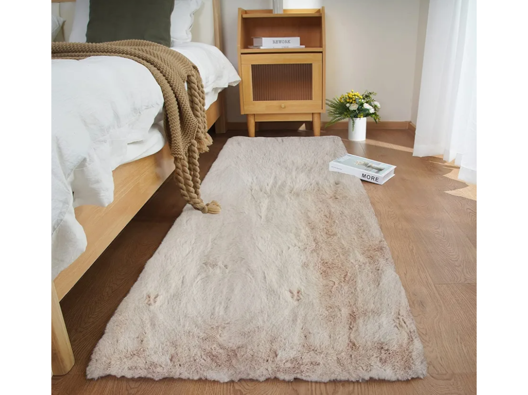 Ghouse Ultra Soft Faux Rabbit Fur Rug, Machine Washable Area Rugs for Bedroom Fluffy Rugs for Living Room, No-Shedding Carpet Sheepskin Rug Light Brown Beige 2 x 6 Feet