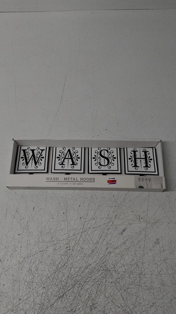 Wash Metal Hooks 4 Pcs 4"x5.875"x1.25" Each