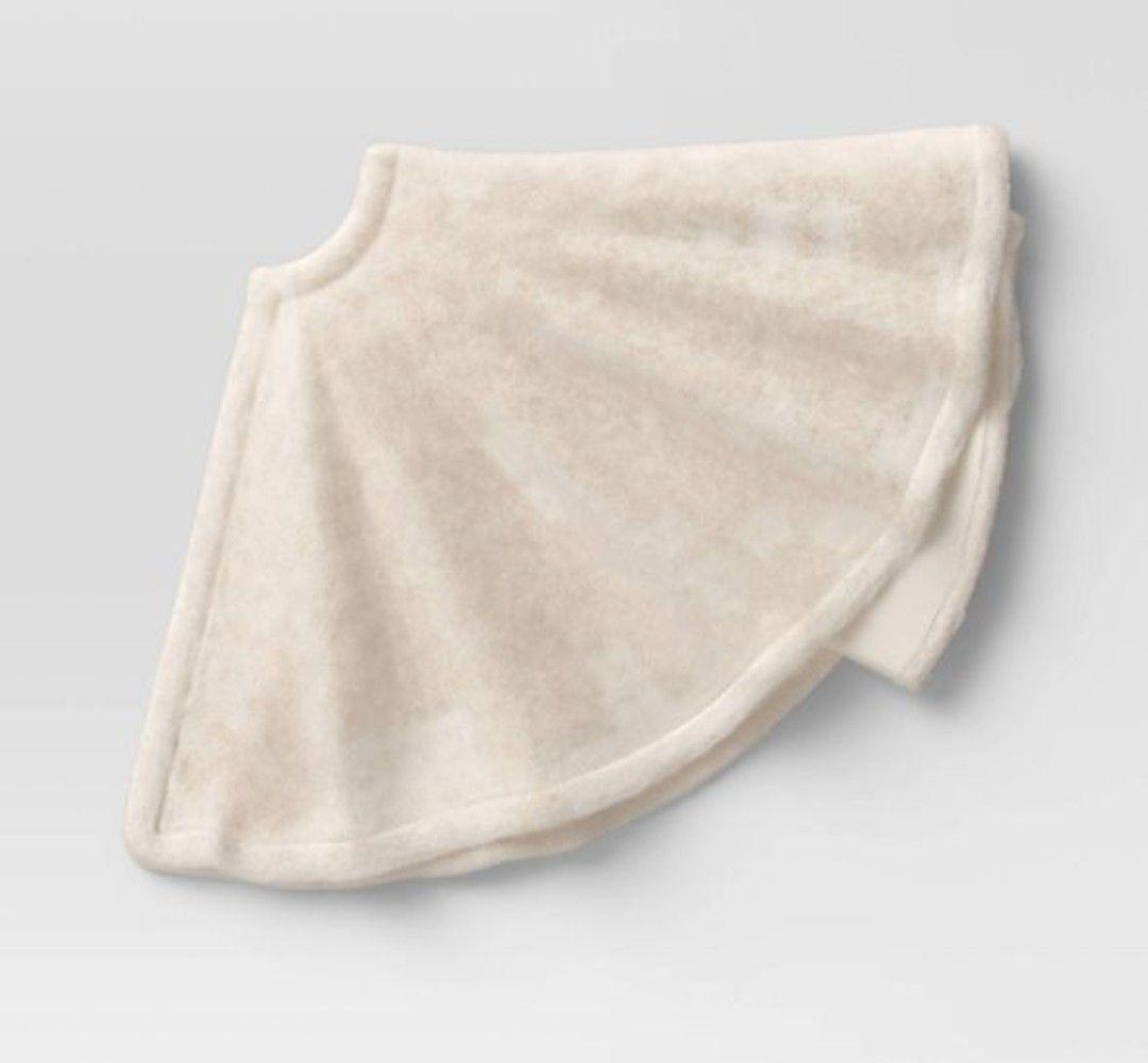 Faux Fur Tree Skirt Cream - Threshold™