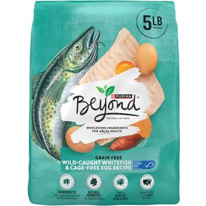 Purina Beyond Grain Free, Natural Dry Cat Food, Simply Grain Free Wild Caught Whitefish & Cage Free Egg Recipe - 5 lb. Bag, BBD: Apr 2027