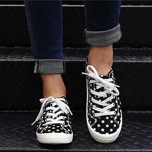 Women's Shoes Soft Sole Loafers Lightweight Outdoor Shoes Flat Non-Slip Casual Shoes Shoe Surface with Polka Dots Breathable Comfortable Lace-Up Shoes Walking Shoes Canvas Shoes
Festival Women's Shoes 6.5