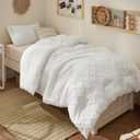 Bedsure Twin XL Comforter Set - White Comforter, Boho Tufted Distressed Vintage Bedding for Kids, 2 Pieces Farmhouse-Style Bed Set for All Seasons, Fluffy Soft Bedding with 1 Pillow Sham
