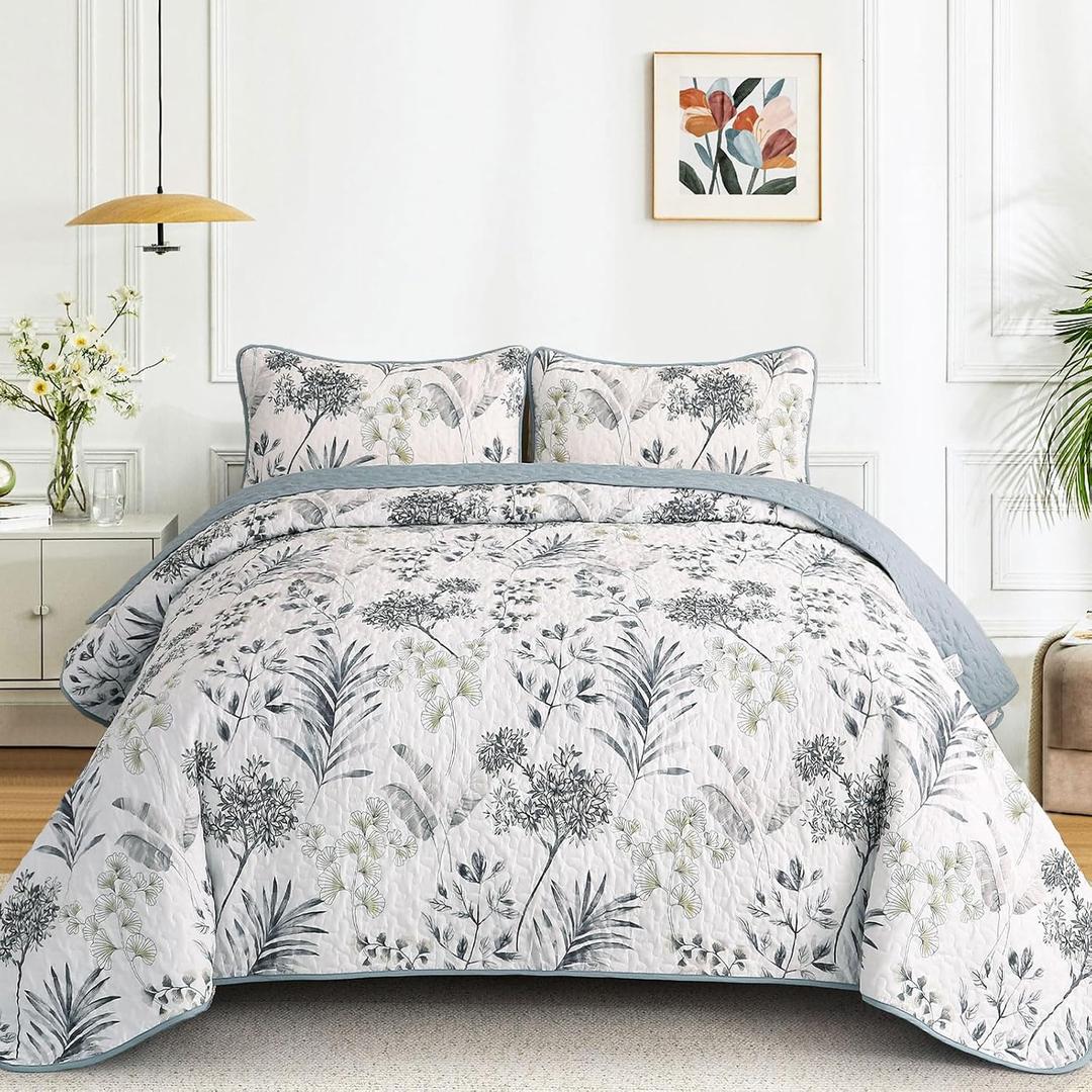 Floral Queen Quilt Set, 3 Pieces Botanical Parrten Bedspread