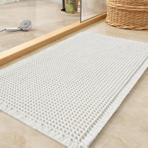 Waffle Bath Mat, Super Absorbent Non Slip Bath Mat Ultra Soft Bathmat Machine Washable Bath Rugs with Tassels, Beside Tub, 18" x 30", White