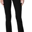Amazon Essentials Women's Curvy Slim-Fit Mid-Rise Bootcut Jeans (18, Black)