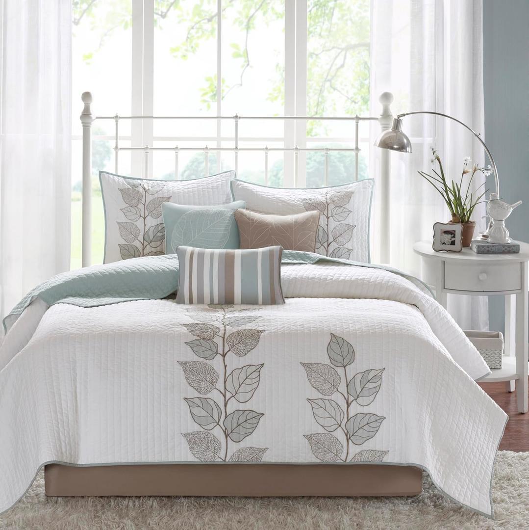 Madison Park Caelie Quilt Modern Classic Design All Season, Breathable Coverlet Lightweight Bedding Set, Matching Shams, Decorative Pillow, King/Cal King(104"x94"), Leaf Blue 6 Piece
