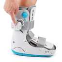 Walker Fracture Boot Automatic Air Pump Medical Inflatable Walking Boot Cam Boot for Sprained Ankle, Achilles Tendonitis, Stress Fracture, Broken Foot (AUTO Inflation, S)