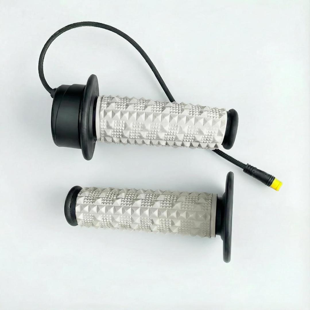 Full Twist Throttle 3 Pin, Plug and Play Ebike Throttle Compatible with Macfox, HappyRun, Freego, 12V-72V Throttle with IP76 Waterproof Plug