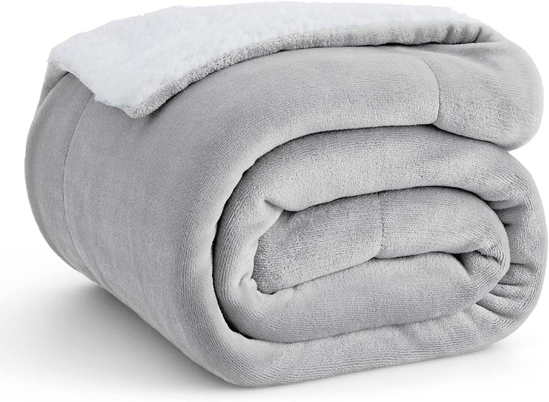Bedsure GentleSoft Sherpa Fleece Throw Blanket for Couch, Non-Heated, Thick and Warm Throw for Women and Men, Soft Fuzzy Plush Blanket for Winter, Light Grey, 50x60 Inches