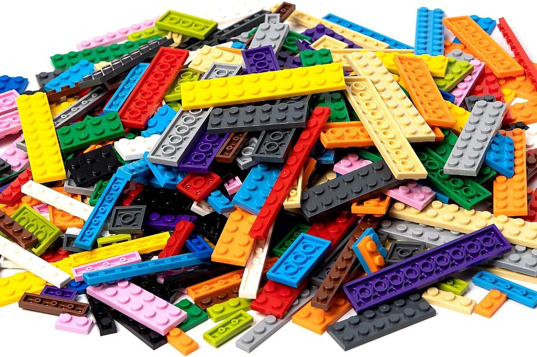 MANNIDOO 360 Pieces Flat Building Plates, 12 Sizes Multipacks Plates Compatible with All Major Brands Building Pieces, Small Flat Platform Base for Building Bricks, 16 Colors