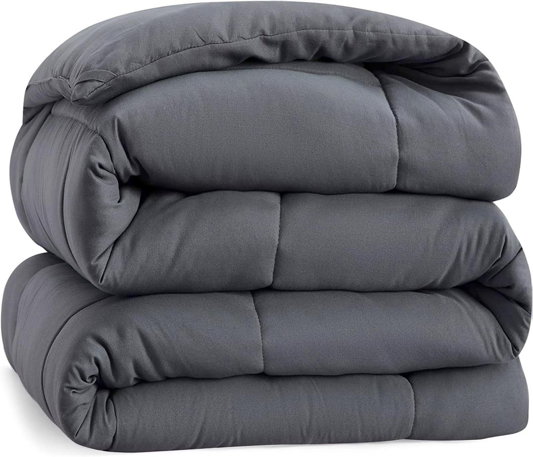 Casa Platino Full Comforter - Ultra Soft Bed Comforter Full Size, Quilted Duvet Insert with Corner Tabs, Cozy Warm Comfortable Down Alternative Bedding - Grey