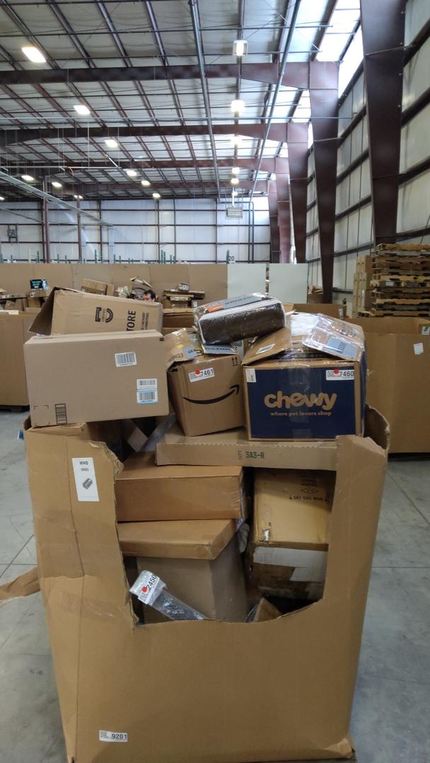 Pallet of Salvage items