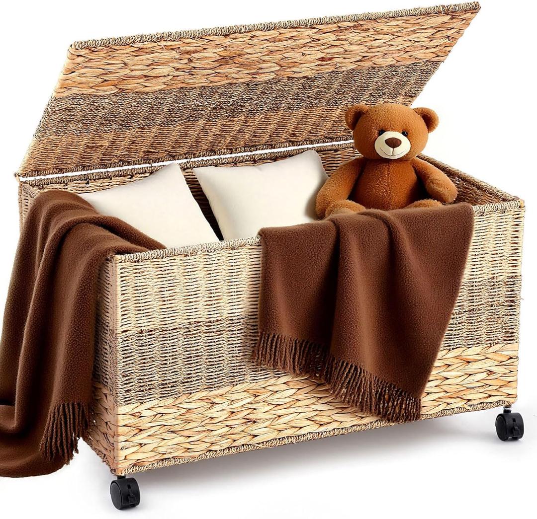 Cinnvoice 42.3 Gallon(160L) 30×17.7×18 in Wicker Storage Trunk with Wheels & Lid Heavy Duty Rolling Storage Bench Large Toy Chest Water Hyacinth Woven Blanket Bin for Bedroom, Laundry Room, Tricolor