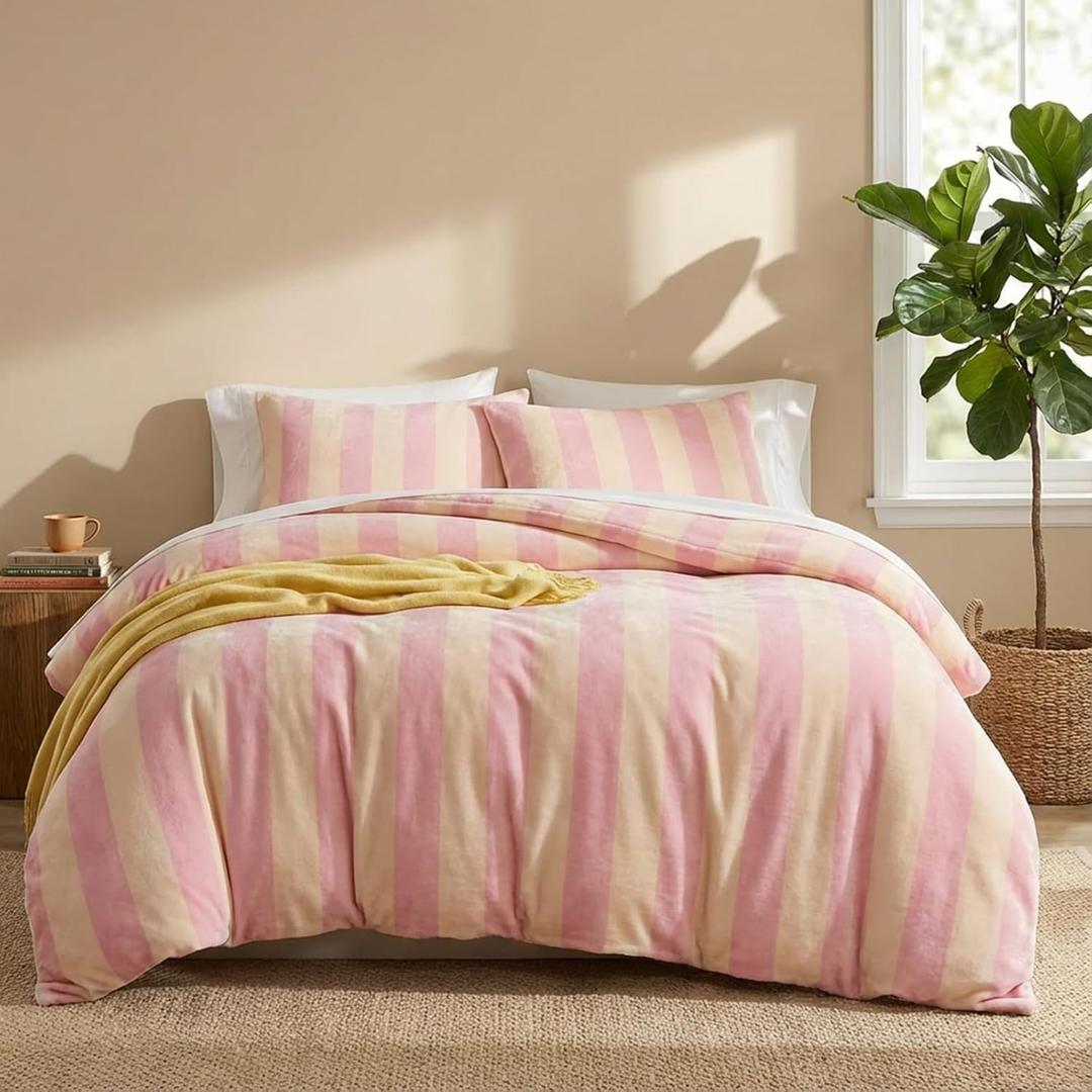 Bedbay Pink Striped Comforter Set King Size Luxury Velvet Comforter Set Cozy Reversible Fleece Soft & Warm Fluffy Flannel Bedding Blush Yellow Stripes Pattern King Bed Set 3 Pcs with Pillowcases