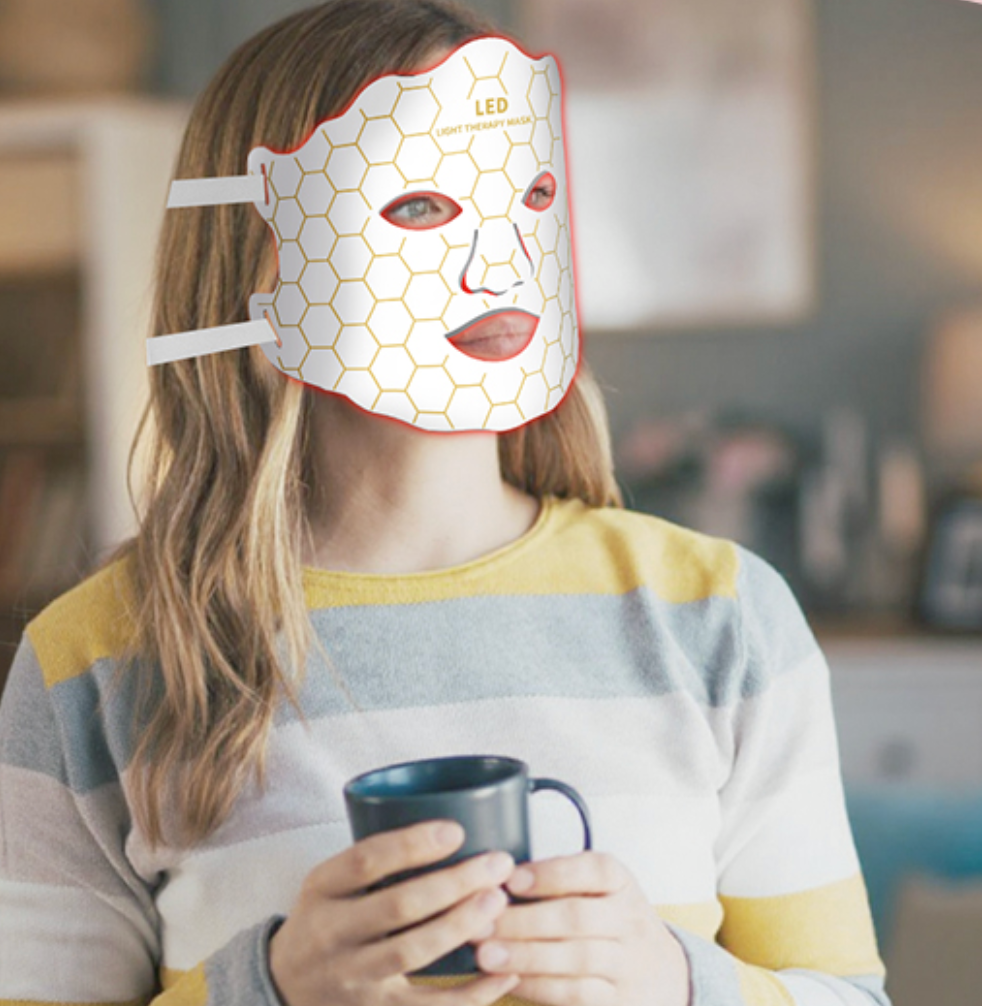 Yahi Red Light Photon Facial & Neck Mask with Remote Control, 7 Custom Modes with Infrared, Portable & Rechargeable with Timer for Home Use, 175 High-Density Light Beads, White
