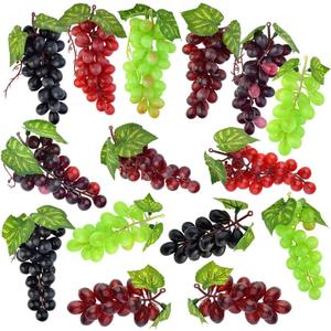 Tayfremn 15pcs Artificial Grape Large Lifelike Artificial Grapes Decor Hanging Grapes Bunches Rubber Mini Grape in Red Black Purple Green for Wedding Kitchen Photography Decoration(5 Colors,3 Size)