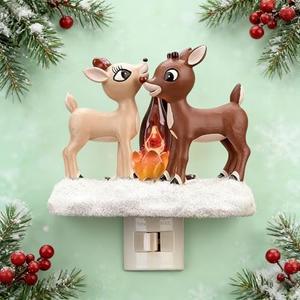 Reindeer Night Light with Flickering Flame – LED Faux Campfire Lamp for Christmas & Halloween Decor, Warm White Twinkling Nightlight for Bedroom, Living Room – Plug in Holiday Home Decoration (1)