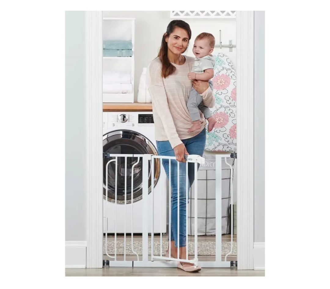 Regalo Easy Step 38.5-Inch Extra Wide Walk Thru Baby Gate, White Original version