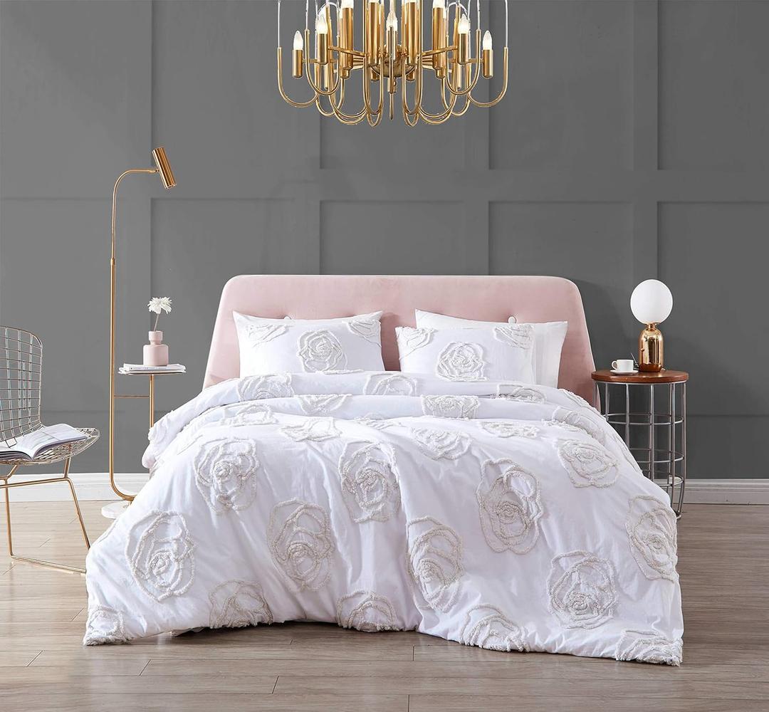 Betsey Johnson - King Duvet Cover Set, Reversible Cotton Bedding with Matching Shams, Chic Bedding Set (Rambling Rose White, King)