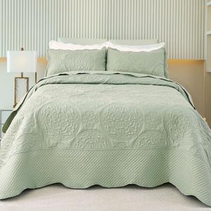 Cmfshape Oversized King Quilt Set Bedspread 128x120-Sage Green California King Quilts 3 PCS-Lightweight Quilted Bedding Extra Large-Bohemian Coverlet for All Season