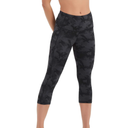 Women's Capri Yoga Pants with Pockets Essential High Waisted Legging for Workout Cycling Leggings XXL, Black Camo
