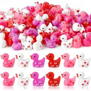 JUNEBRUSHS 50 Pcs Valentine's Day Mini Ducks, Pink Red Tiny Resin Ducks Heart Duck Figures Miniature Ornaments for Vase Filler Jewelry Making DIY Crafts Party Gifts Decorations